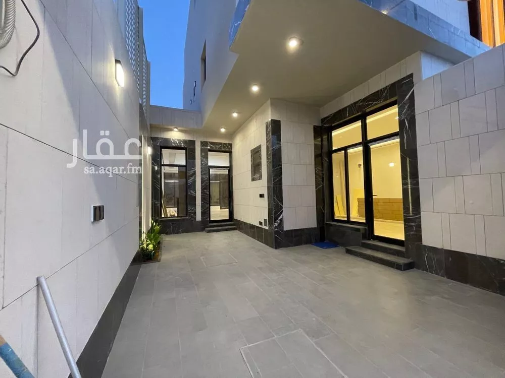 5 bedroom villa in Al Malqa, Riyadh 7