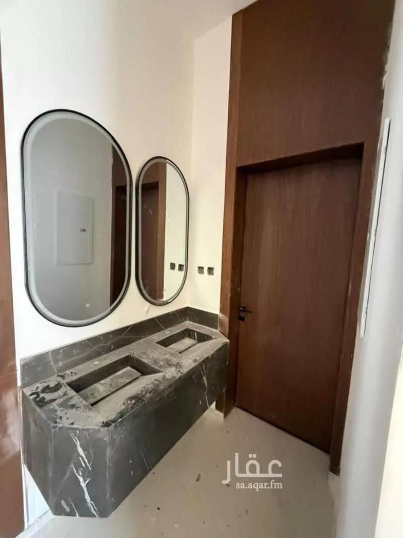 5 bedroom villa in Al Rimal 4