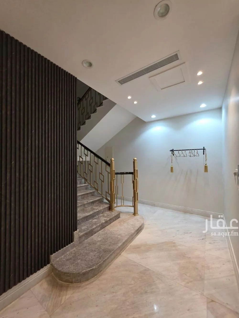 فيلا 7 غرف في المونسية 4