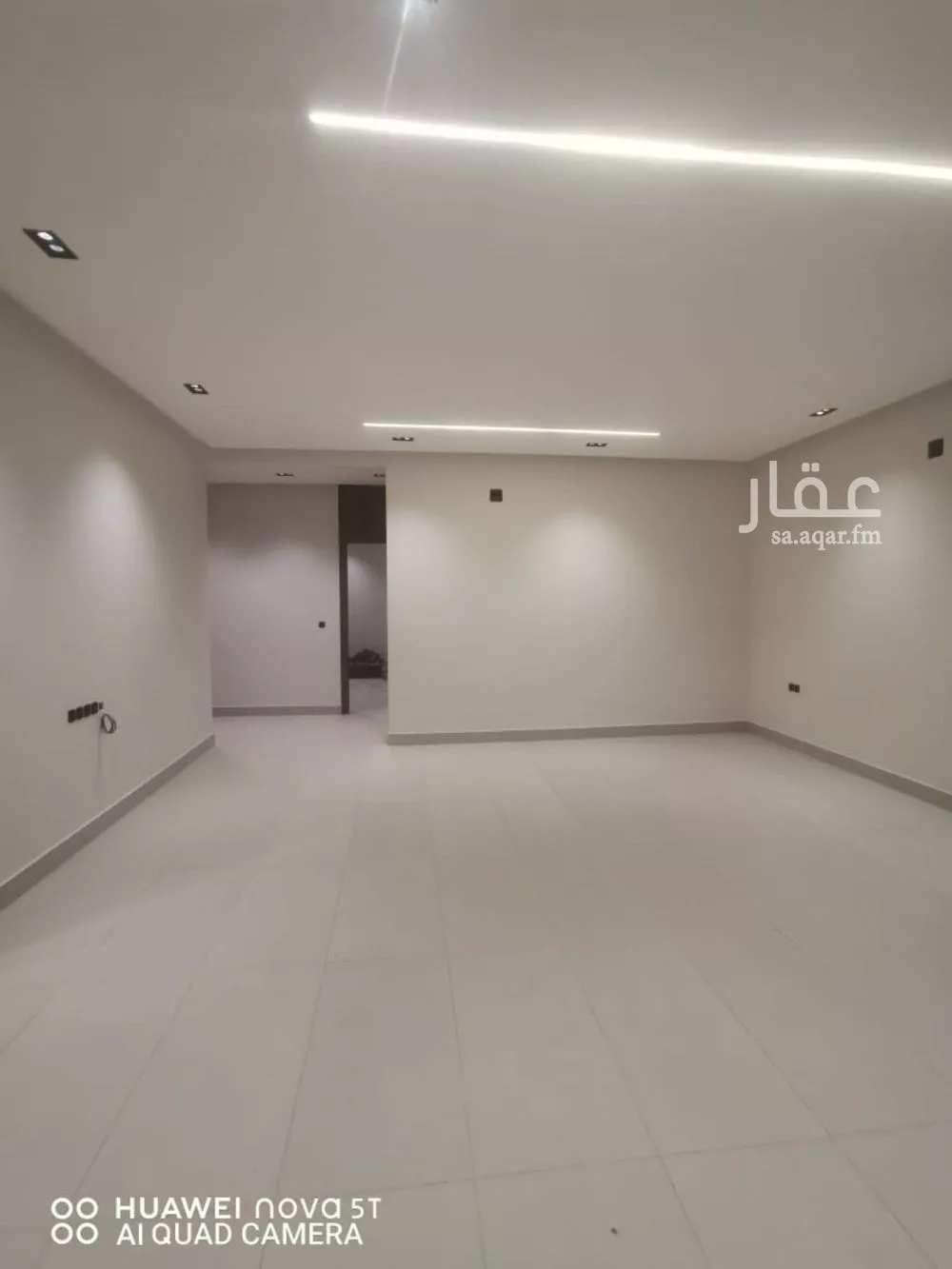 4 bedroom floor in Al Khaleej 1