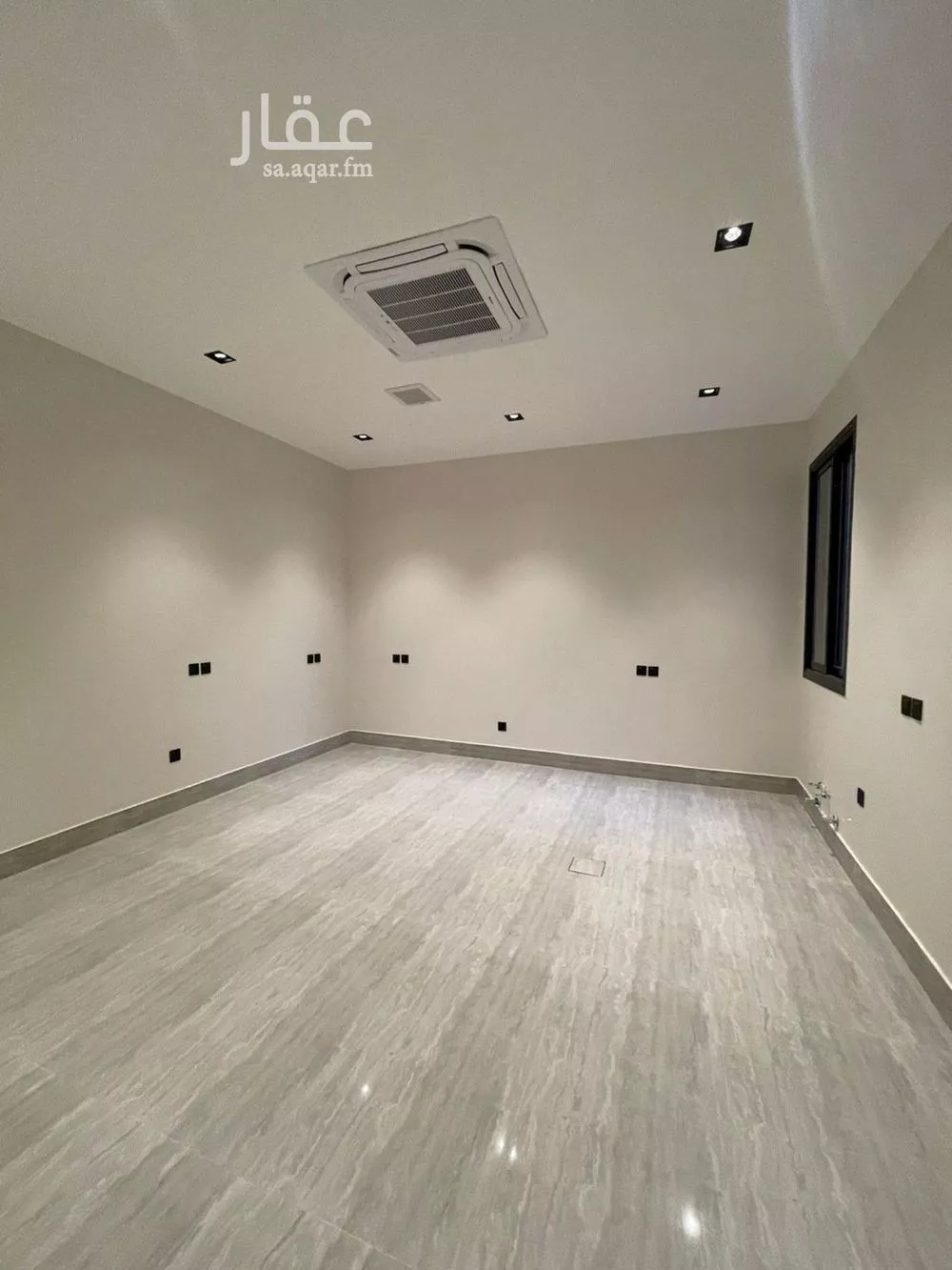 5 bedroom villa in Al Aridh 4