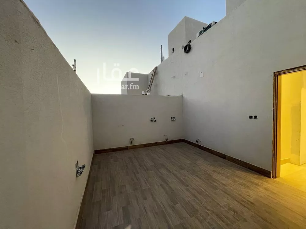 5 bedroom villa in Al Malqa, Riyadh 16