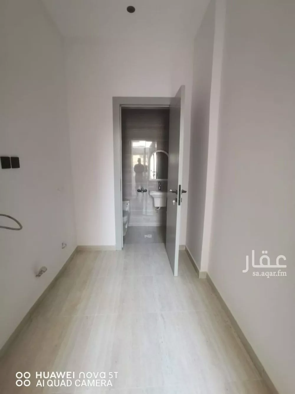 فيلا 5 غرف في الشرق 4