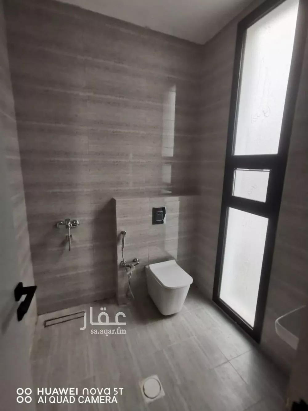 فيلا 5 غرف في الشرق 4