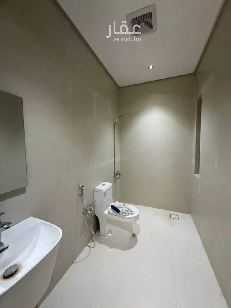 شقة 3 غرف في الرمال 2