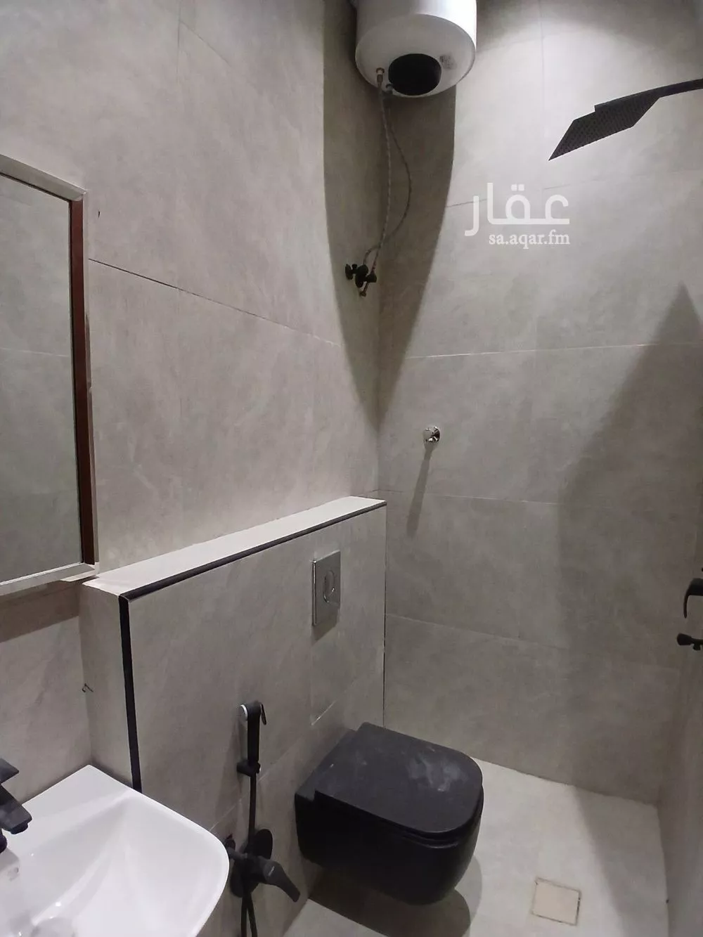 4 bedroom floor in Al Rimal 2