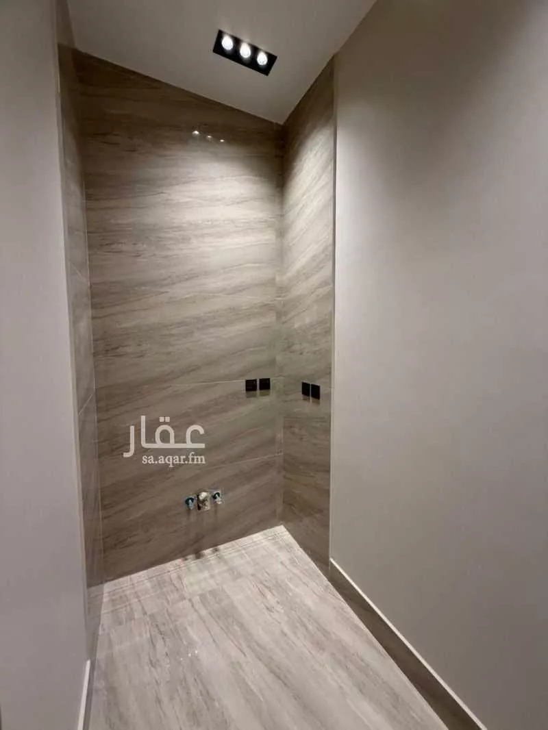 5 bedroom villa in Al Rimal 2