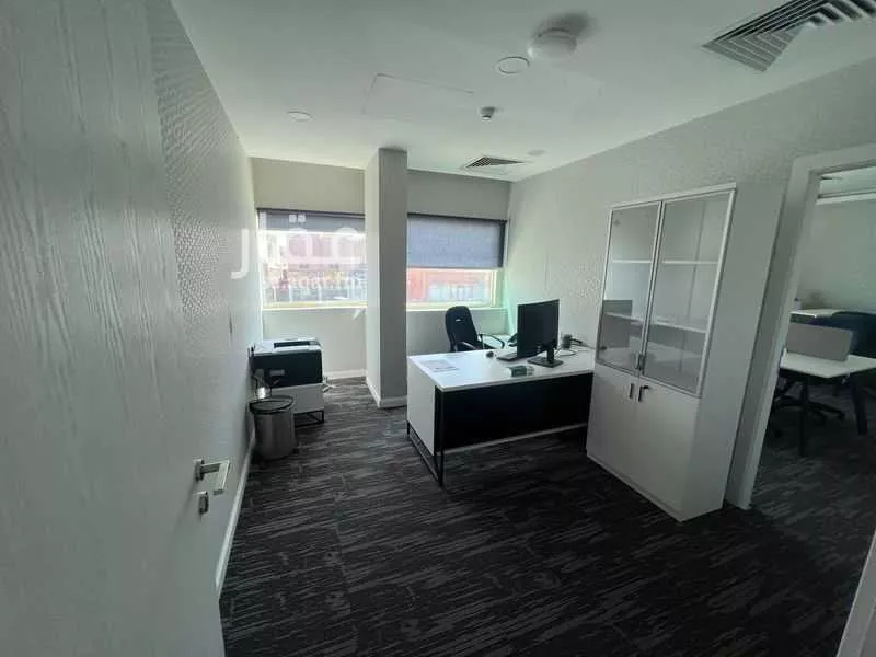 مكتب 990 م² في الغدير 5