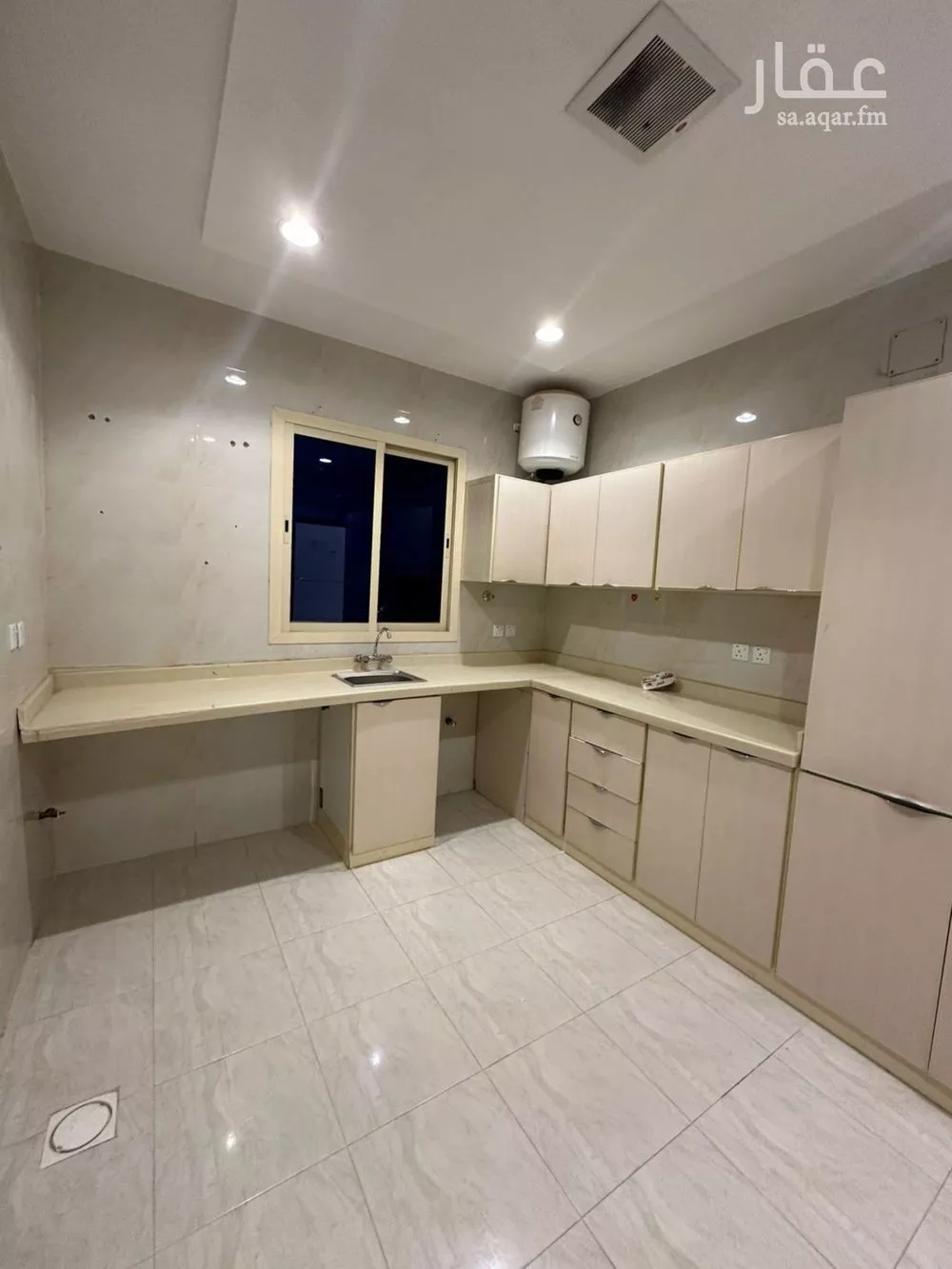 شقة 3 غرف في العارض 3