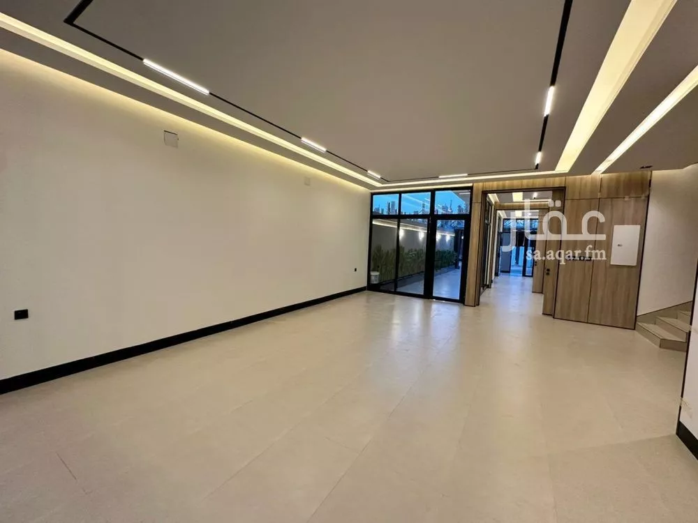 فيلا 12 غرف في الرمال 5