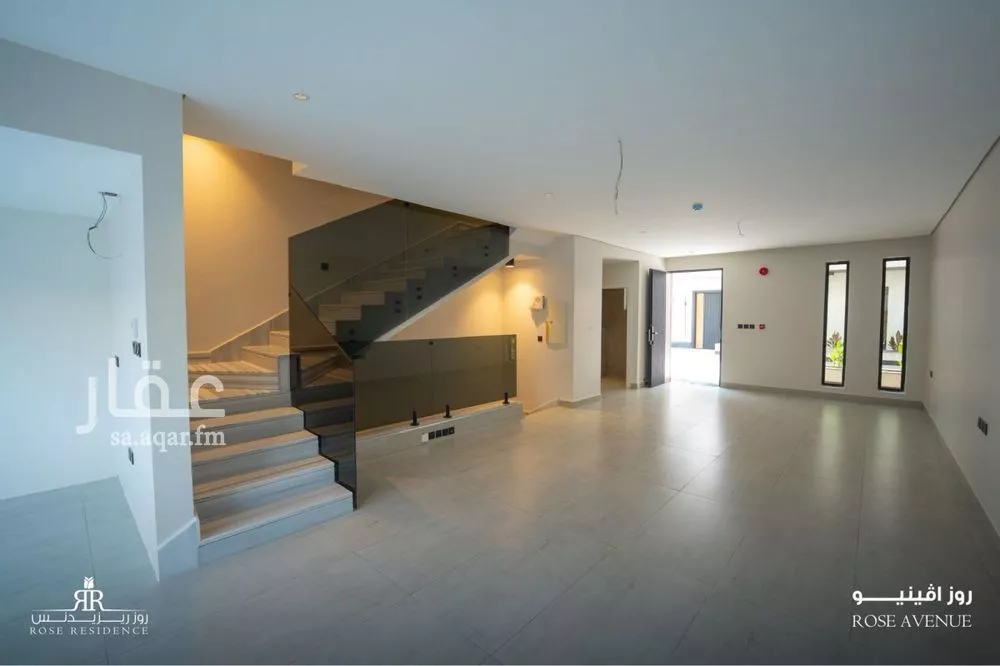 فيلا 4 غرف في العارض 3