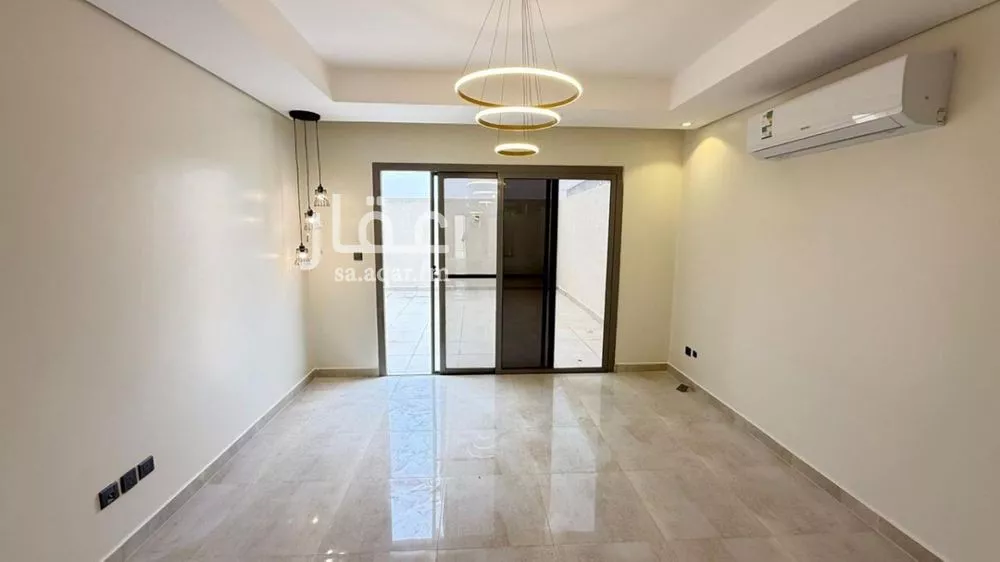 5 bedroom villa in Al Narjis 1