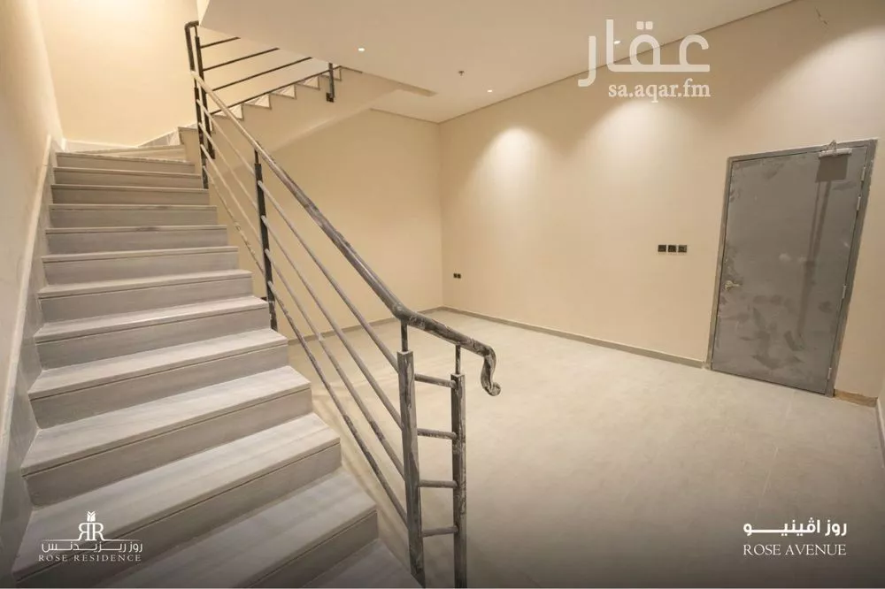 فيلا 4 غرف في العارض 1