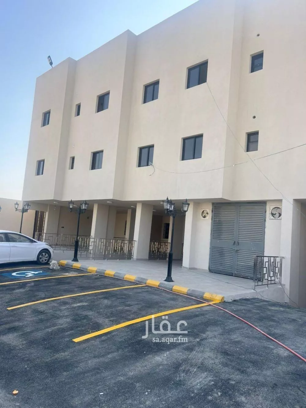 عمارة 1743 م² في الفيصلية 2