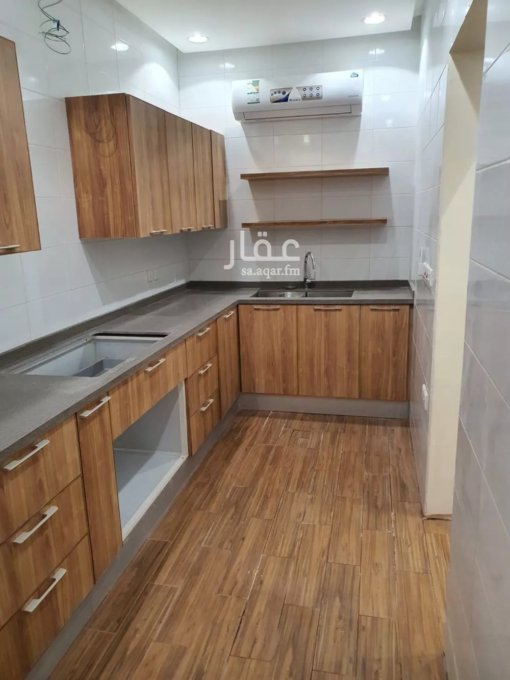 فيلا 8 غرف في المونسية 4