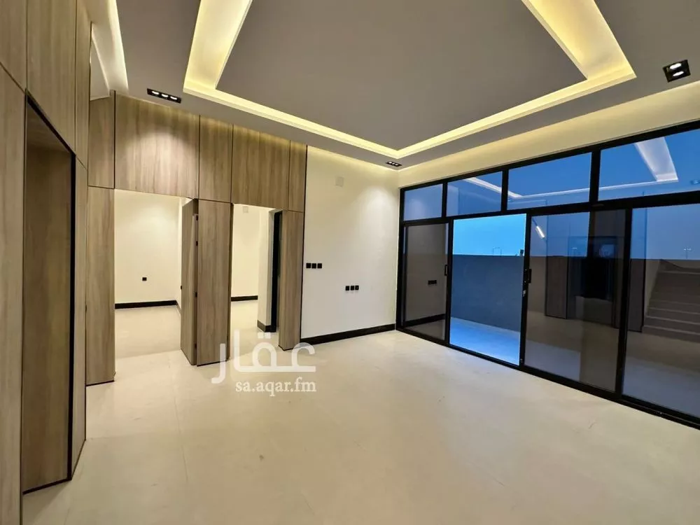 فيلا 12 غرف في الرمال 4