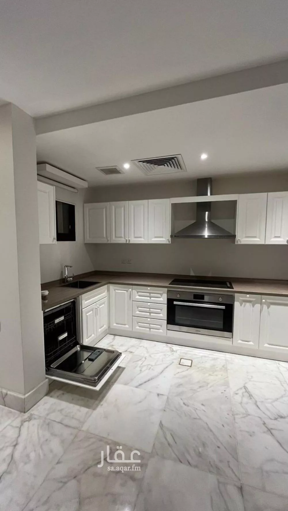 4 bedroom villa in Al Yasmin, Riyadh 4