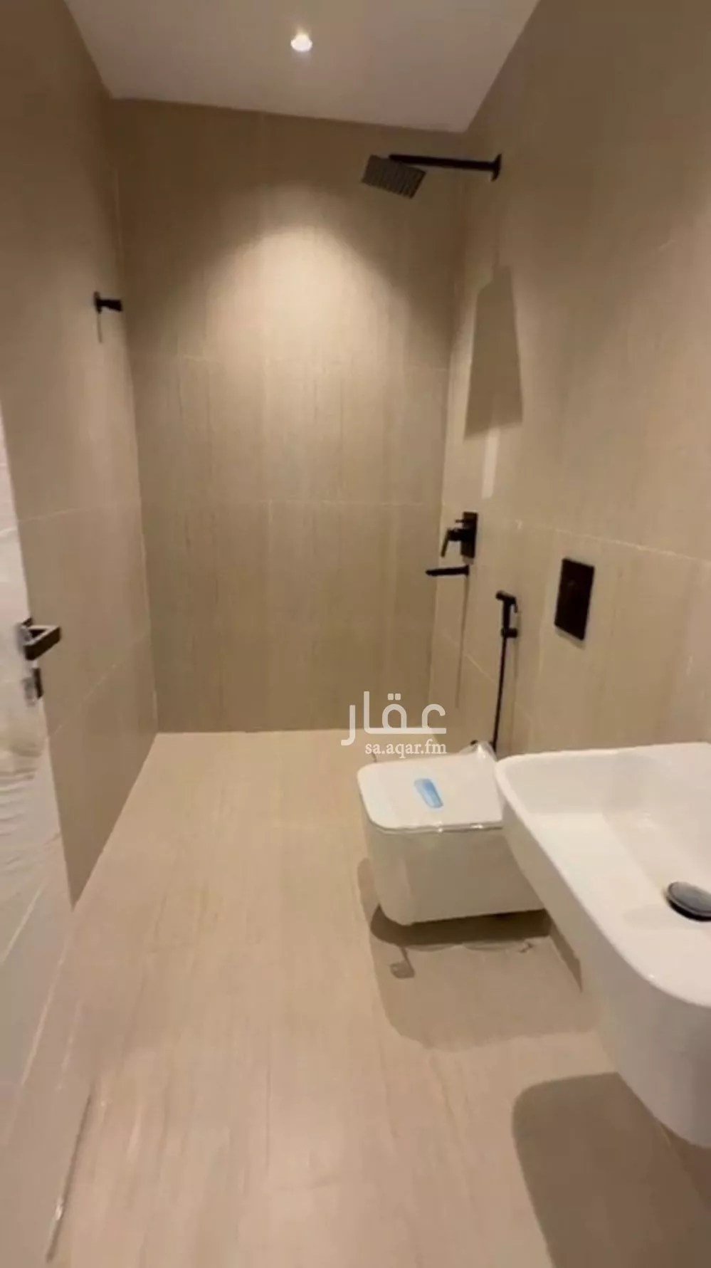 شقة 3 غرف في الرمال 1