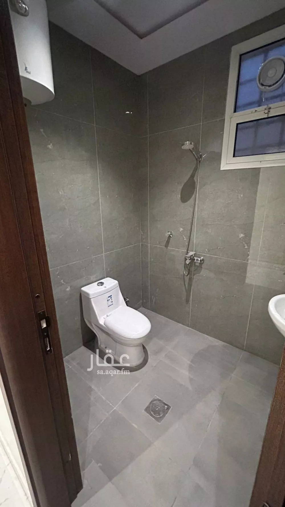 5 bedroom floor in Al Yarmouk 4