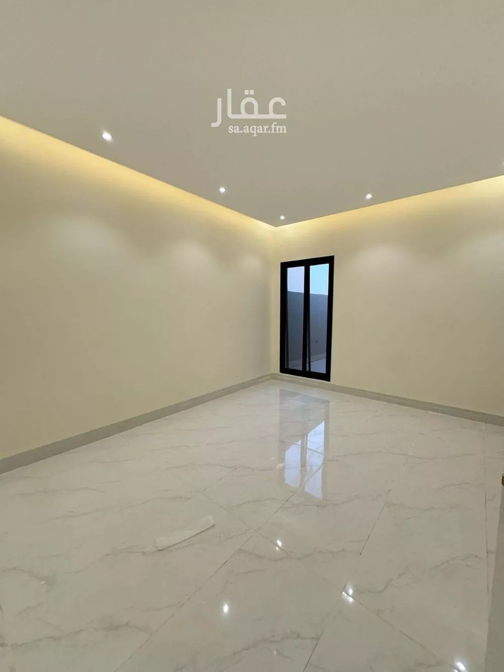 شقة 3 غرف في الرمال 1