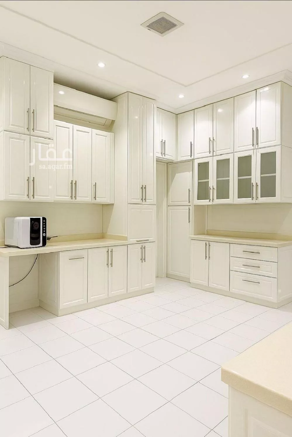 فيلا 7 غرف في العارض 1