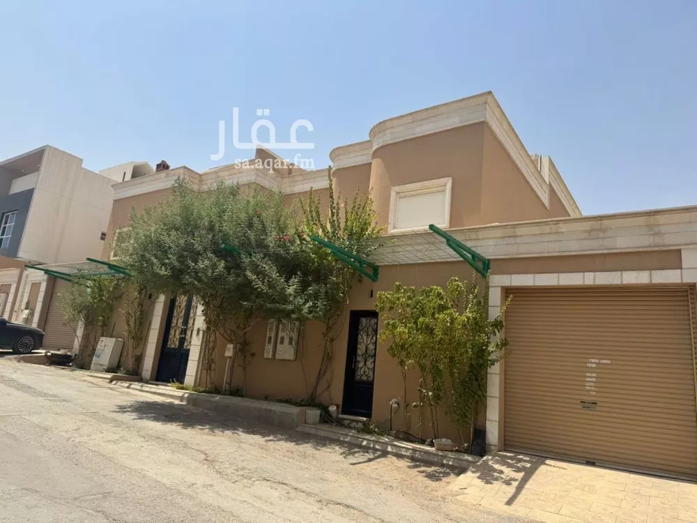 فيلا 8 غرف في النرجس 1