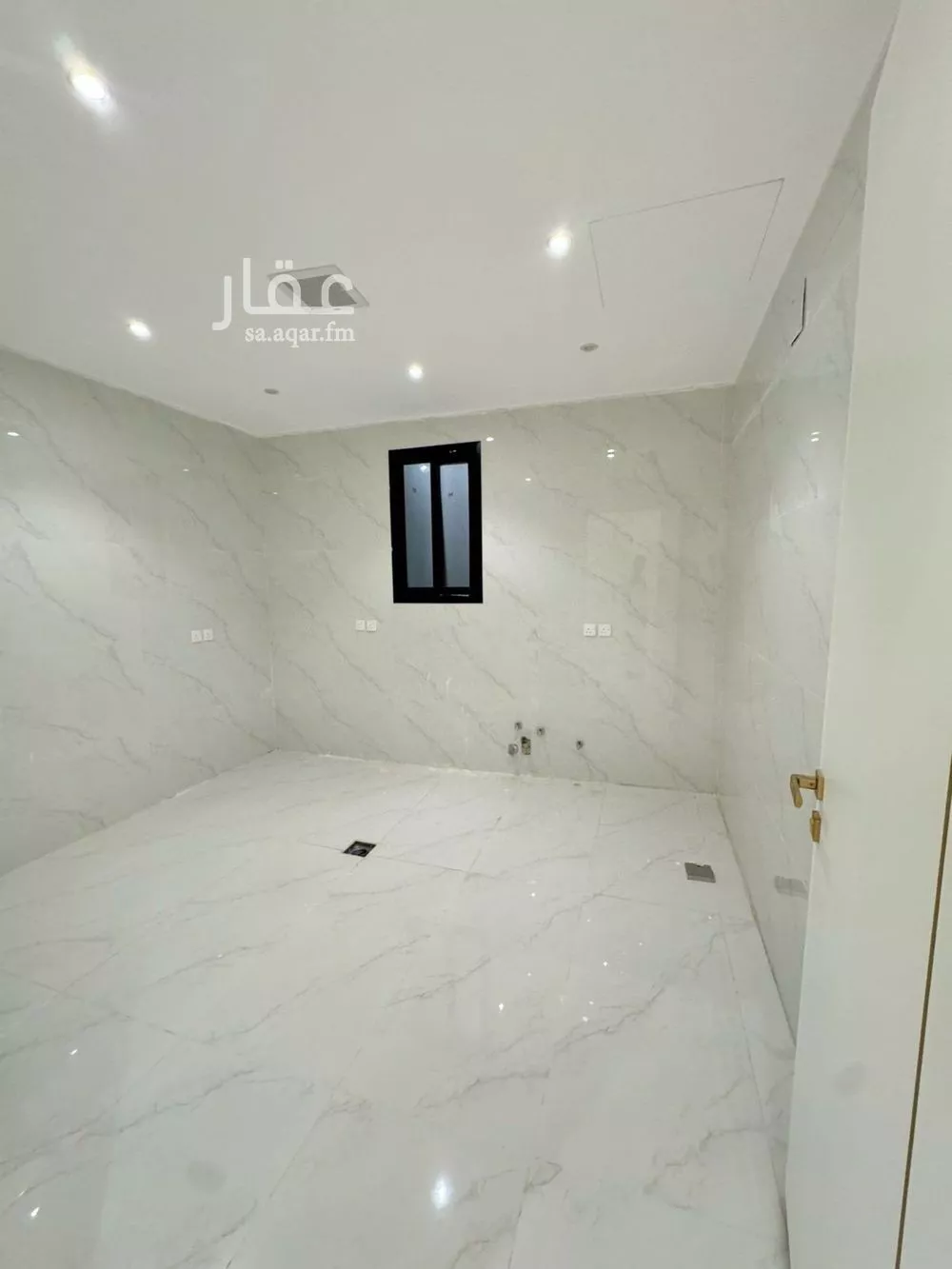 شقة 3 غرف في الرمال 3