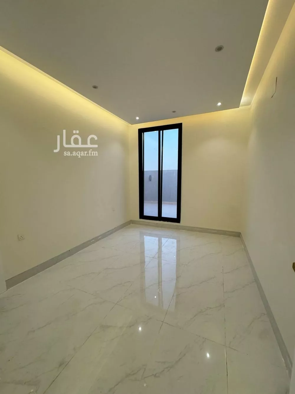 شقة 3 غرف في الرمال 2