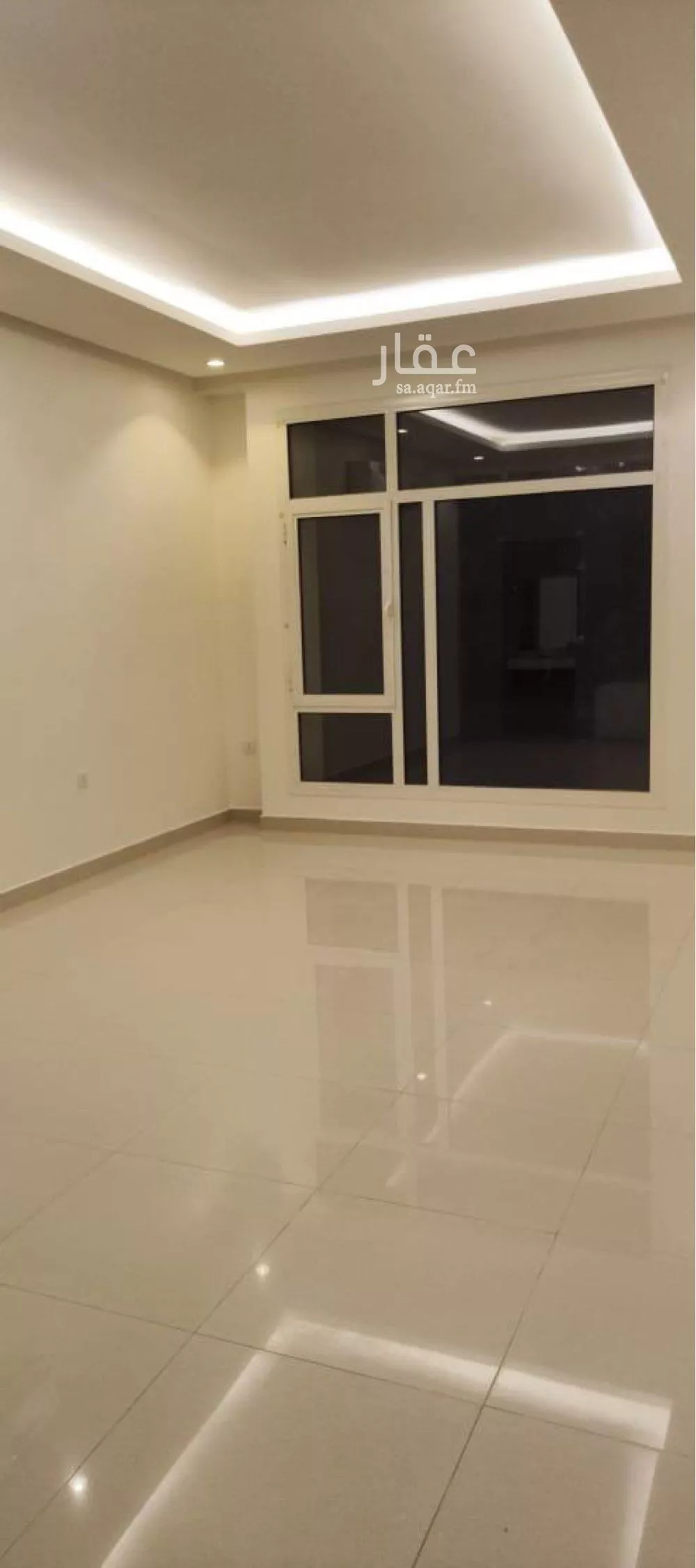 فيلا 4 غرف في العارض 1