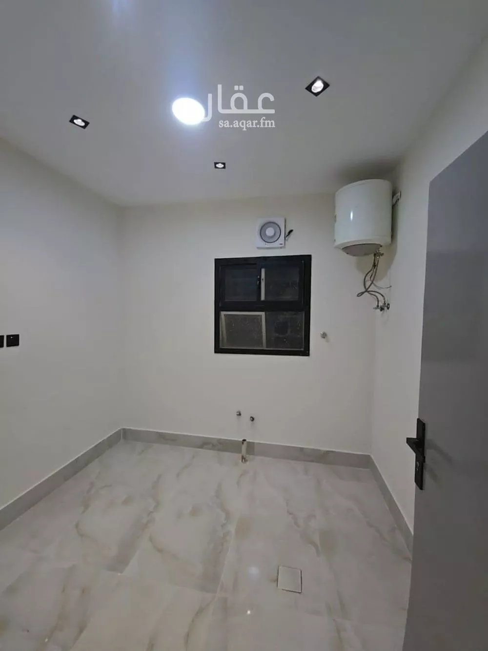5 bedroom floor in Al Janadriyah 3