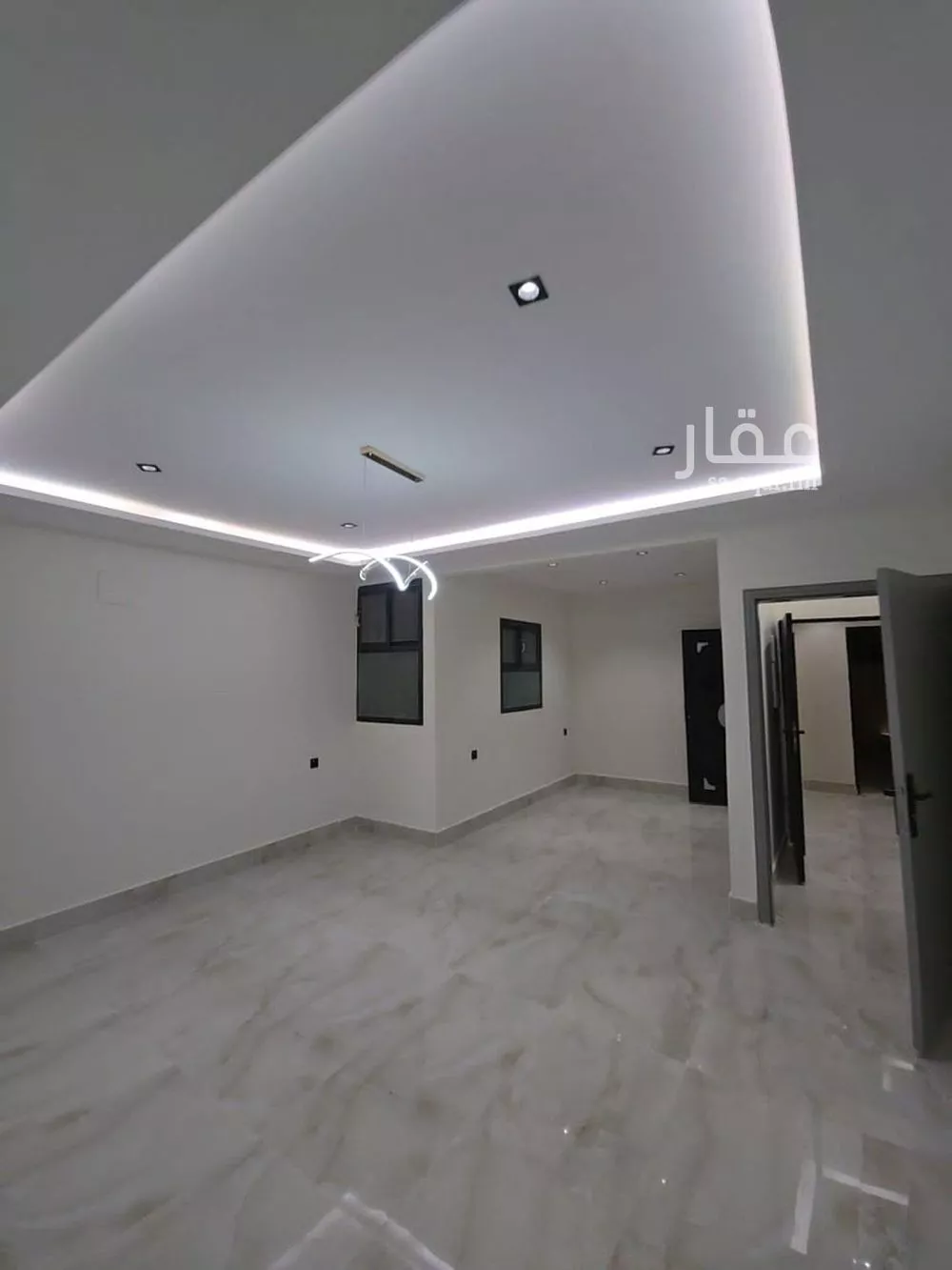 5 bedroom floor in Al Janadriyah 4