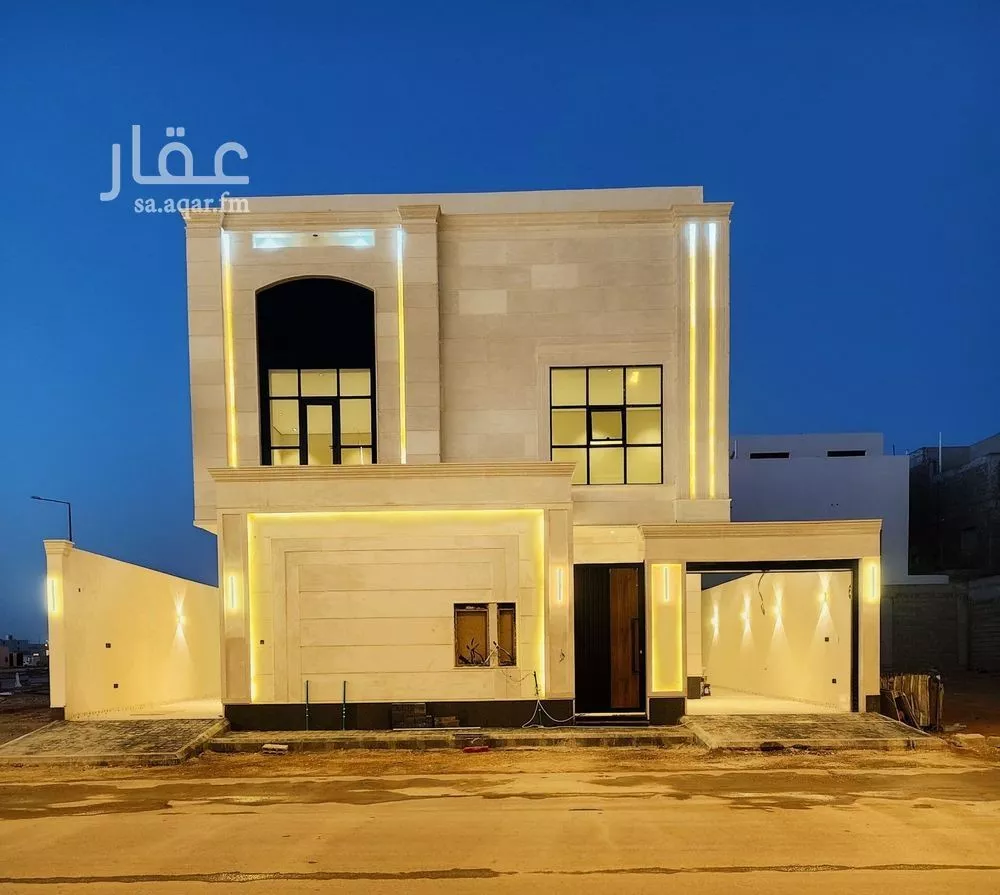 دور 6 غرف في الشرق