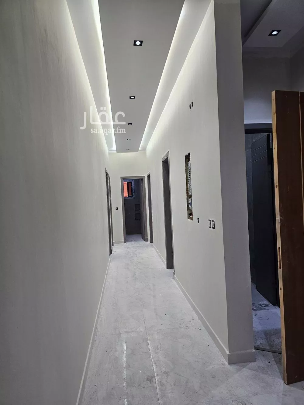 شقة 4 غرف في النزهة 4