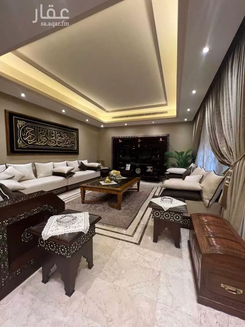 فيلا 8 غرف في الروضة 5