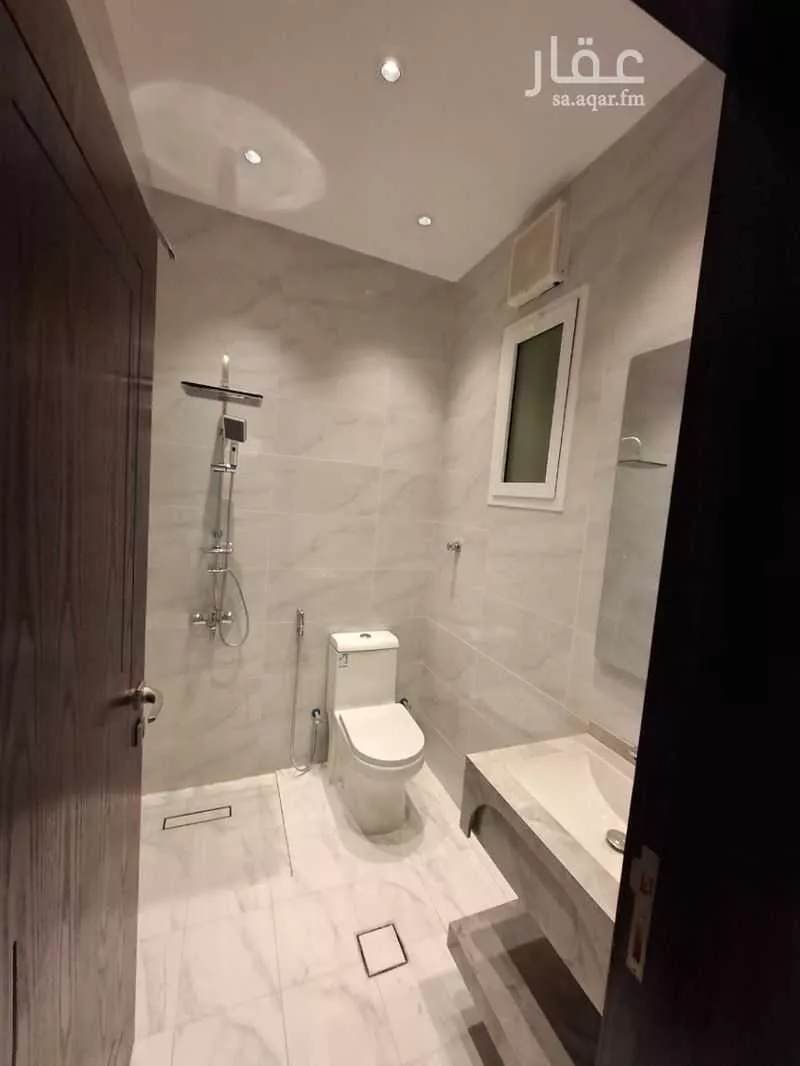 فيلا 6 غرف في الصوارى 3