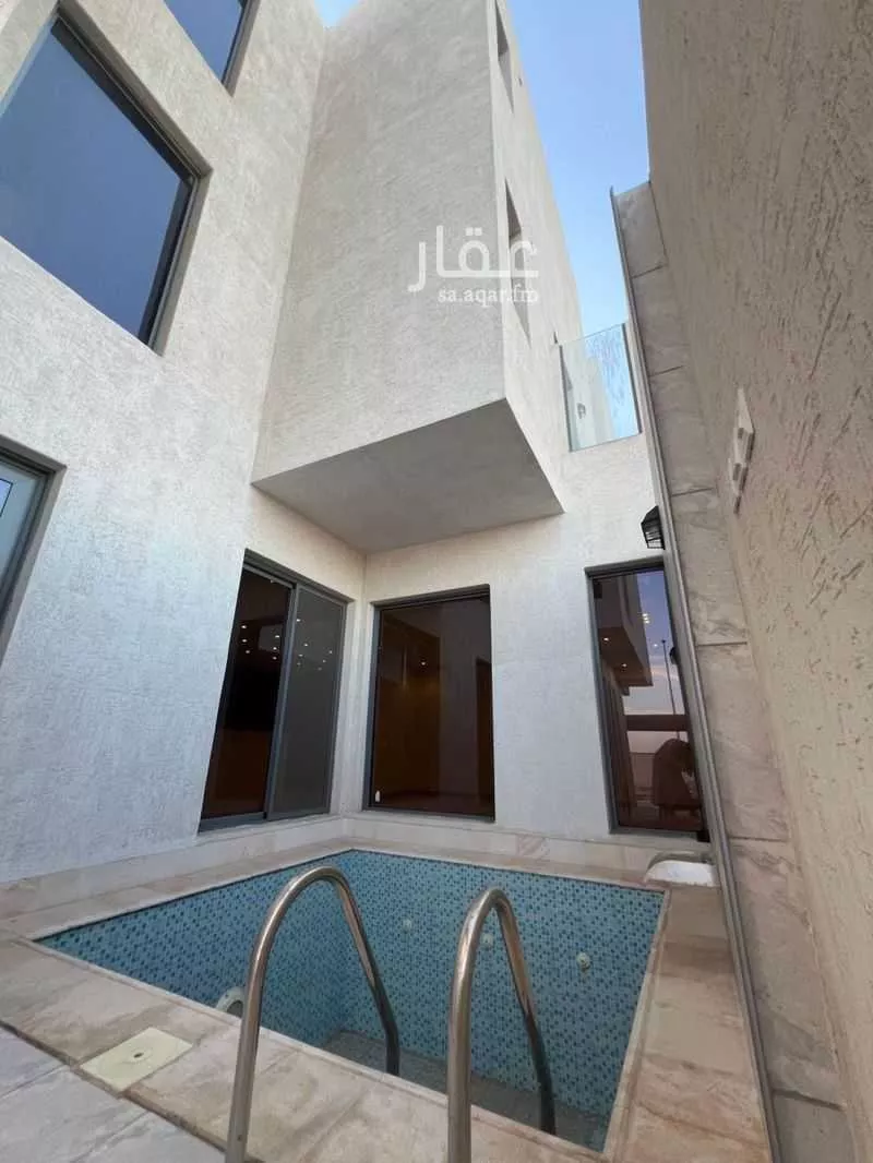 فيلا 4 غرف في الصوارى 3