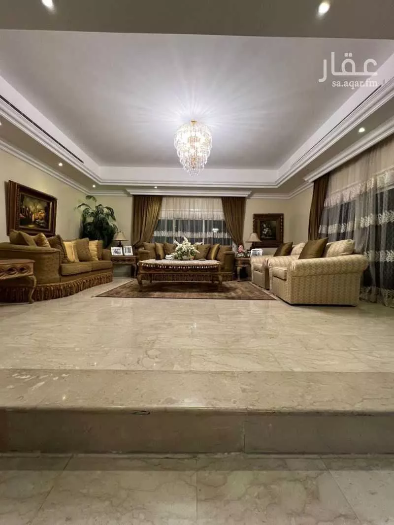 فيلا 7 غرف في الشاطئ 2