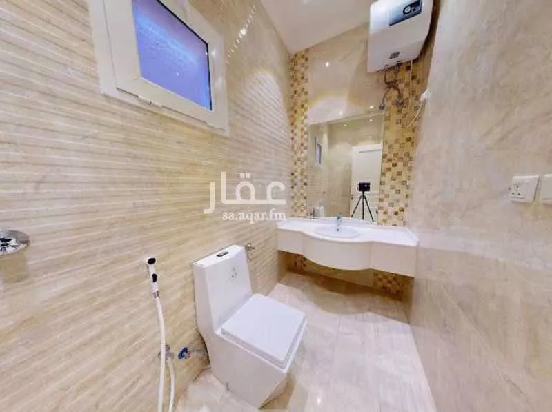 فيلا 5 غرف في المرجان 5