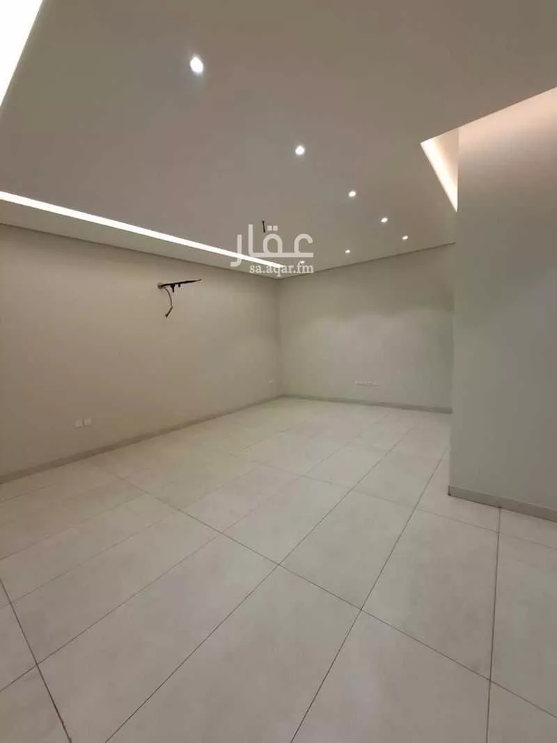 فيلا 5 غرف في الياقوت 1