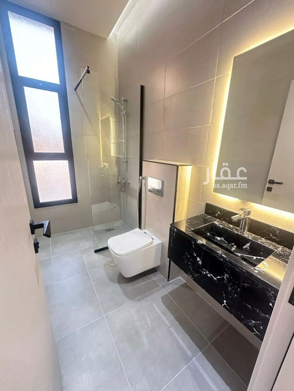 شقة 5 غرف في الروضة 3