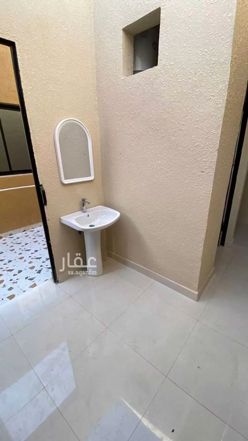 شقة 1 غرف في الرمال 5