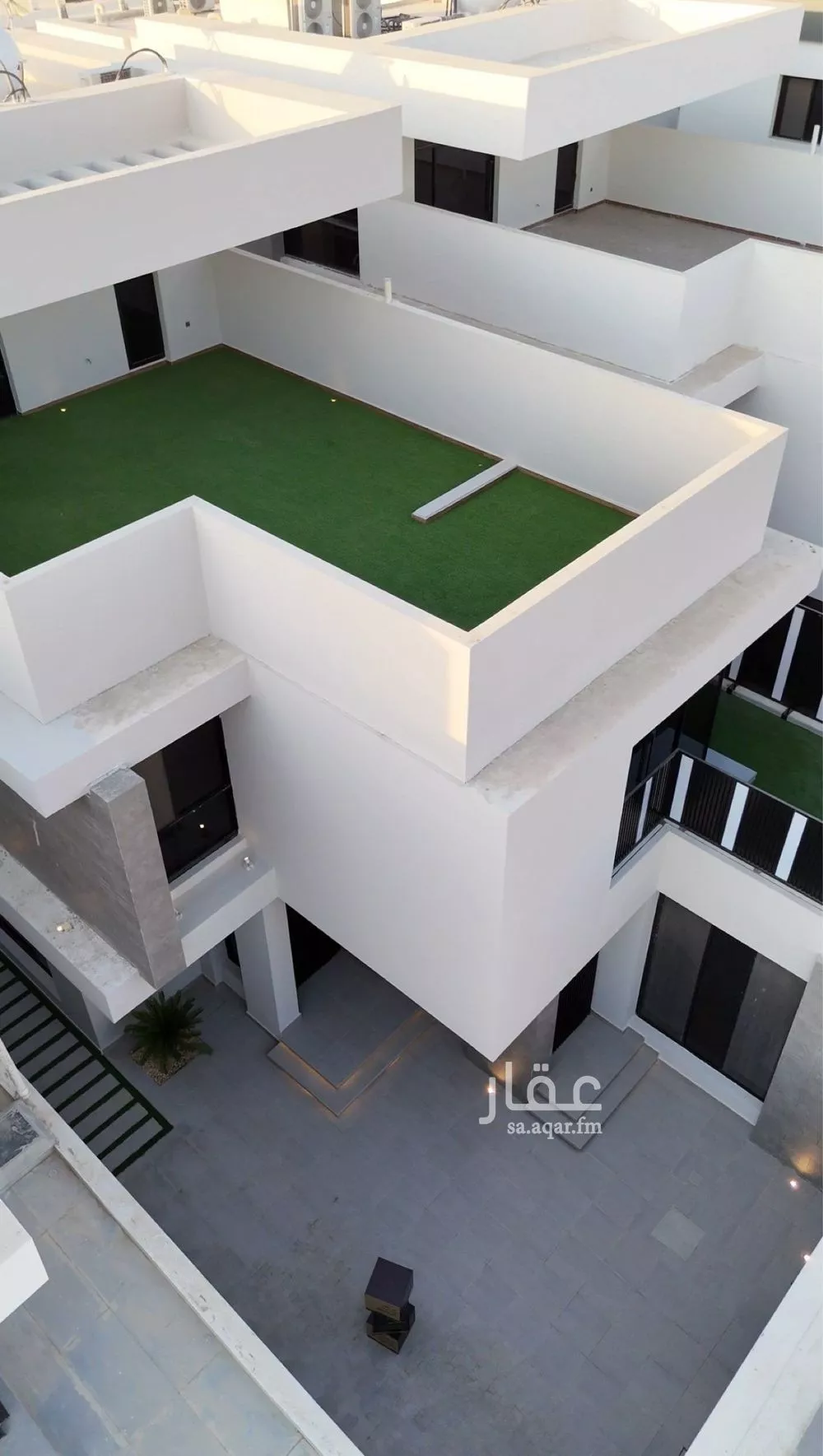 4 bedroom villa in Al Narjis 1