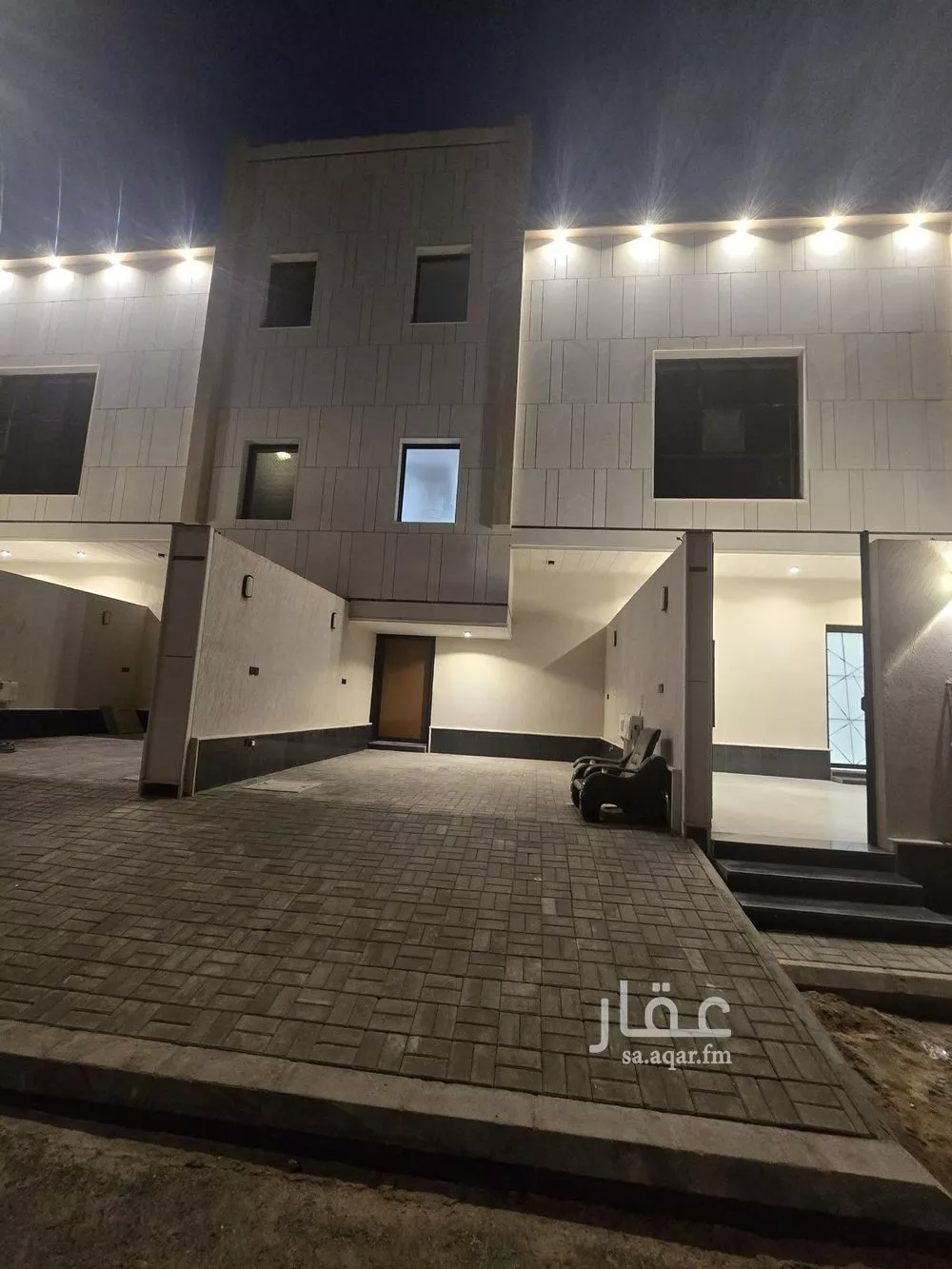 4 bedroom floor in Al Munsiyah 4