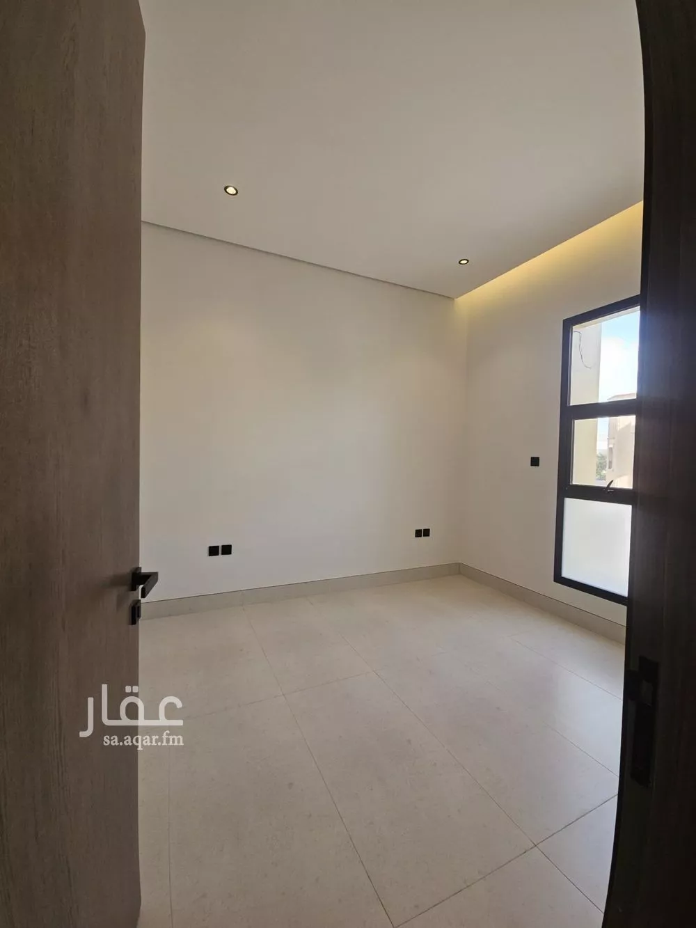 فيلا 5 غرف في النرجس 2