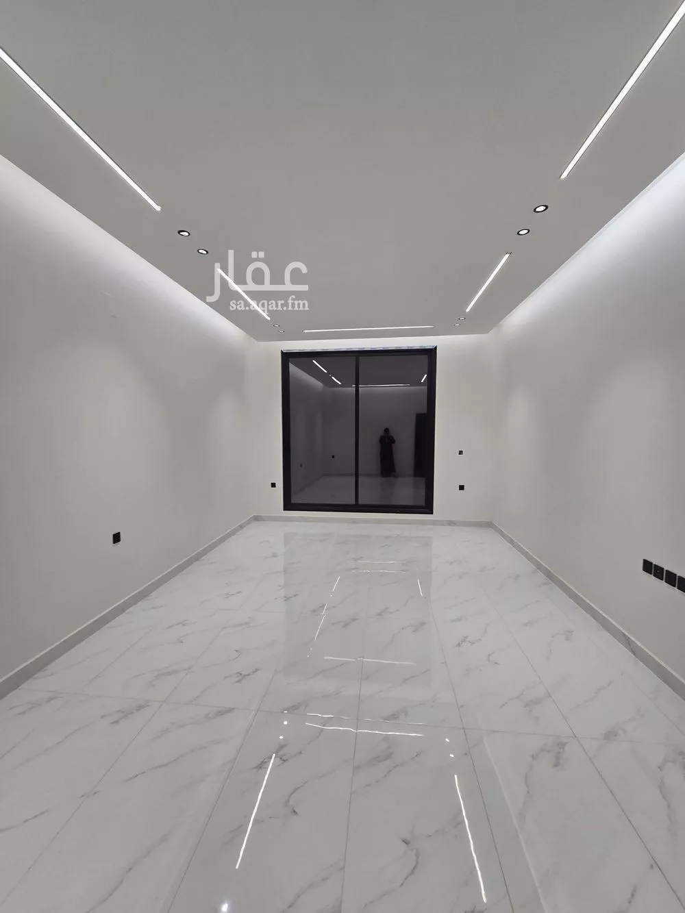 4 bedroom floor in Al Munsiyah 5