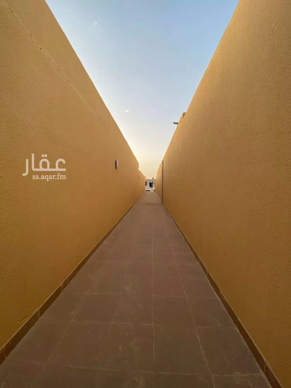 عمارة 2500 م² في الرمال 2