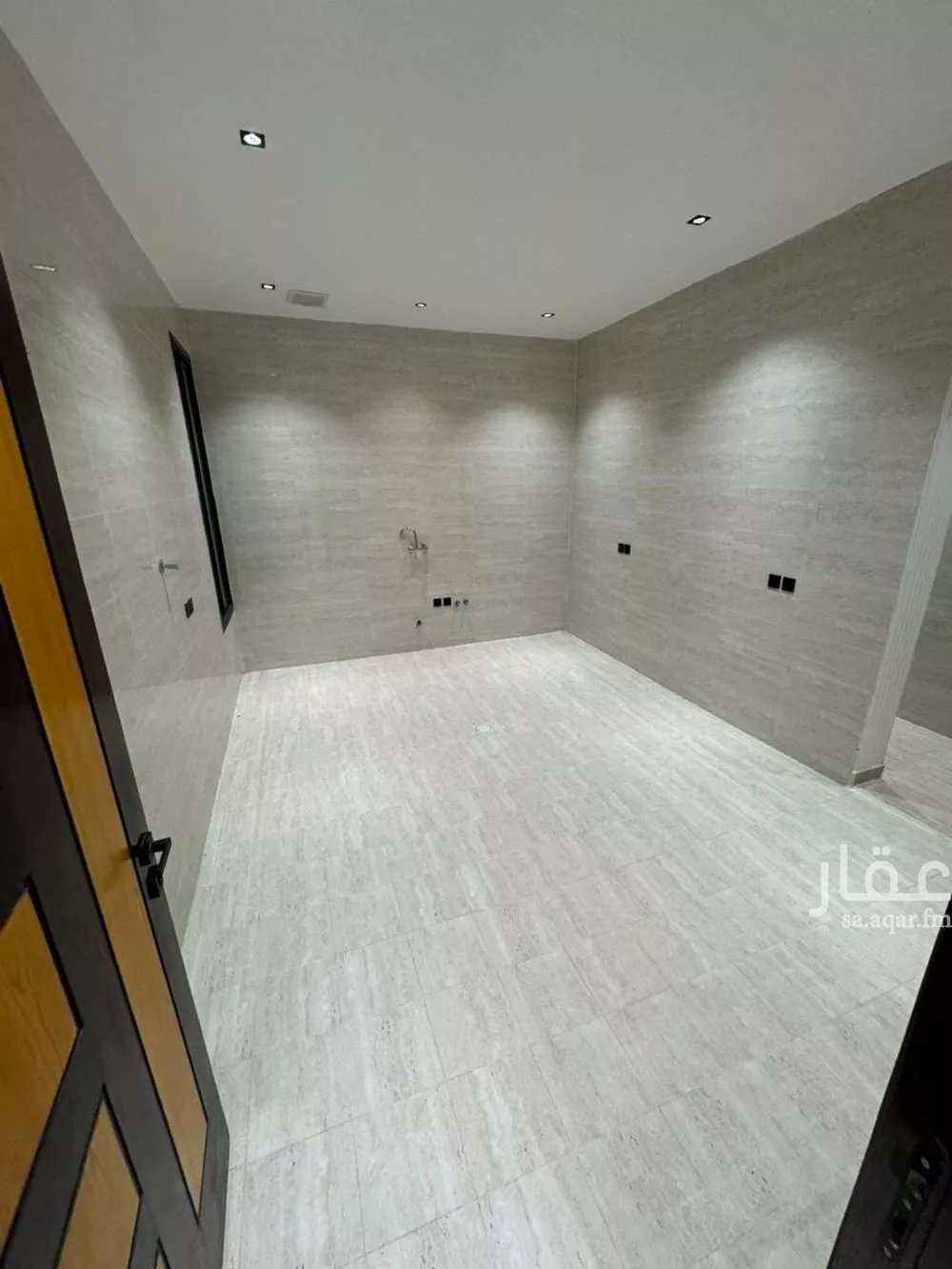 فيلا 4 غرف في الرمال 5