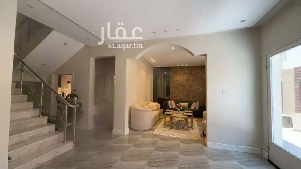 فيلا 4 غرف في الرمال 5