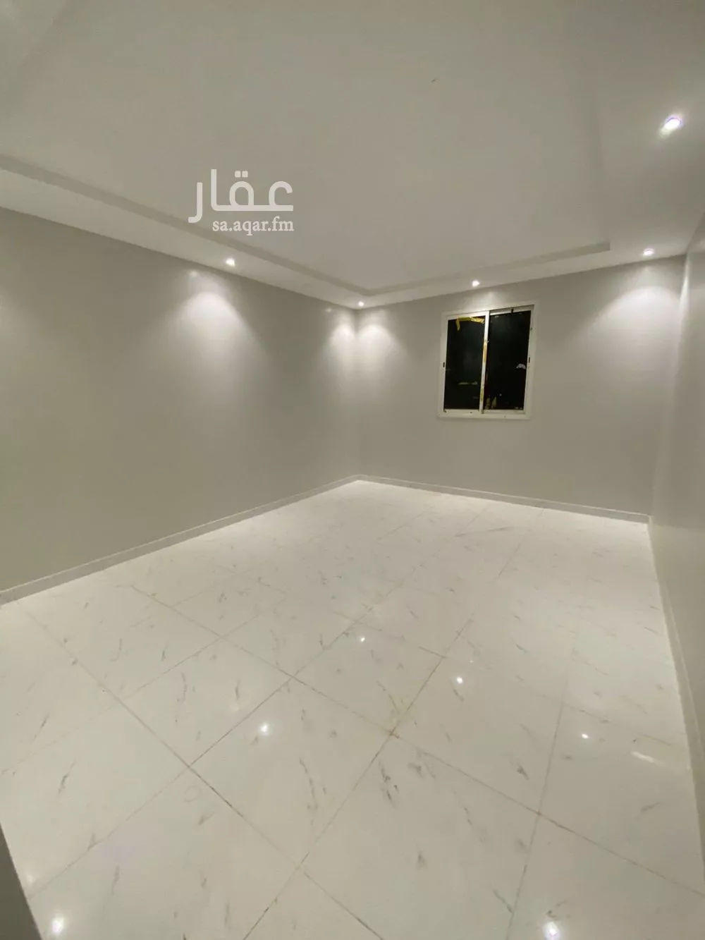 شقة 2 غرف في الرمال 1