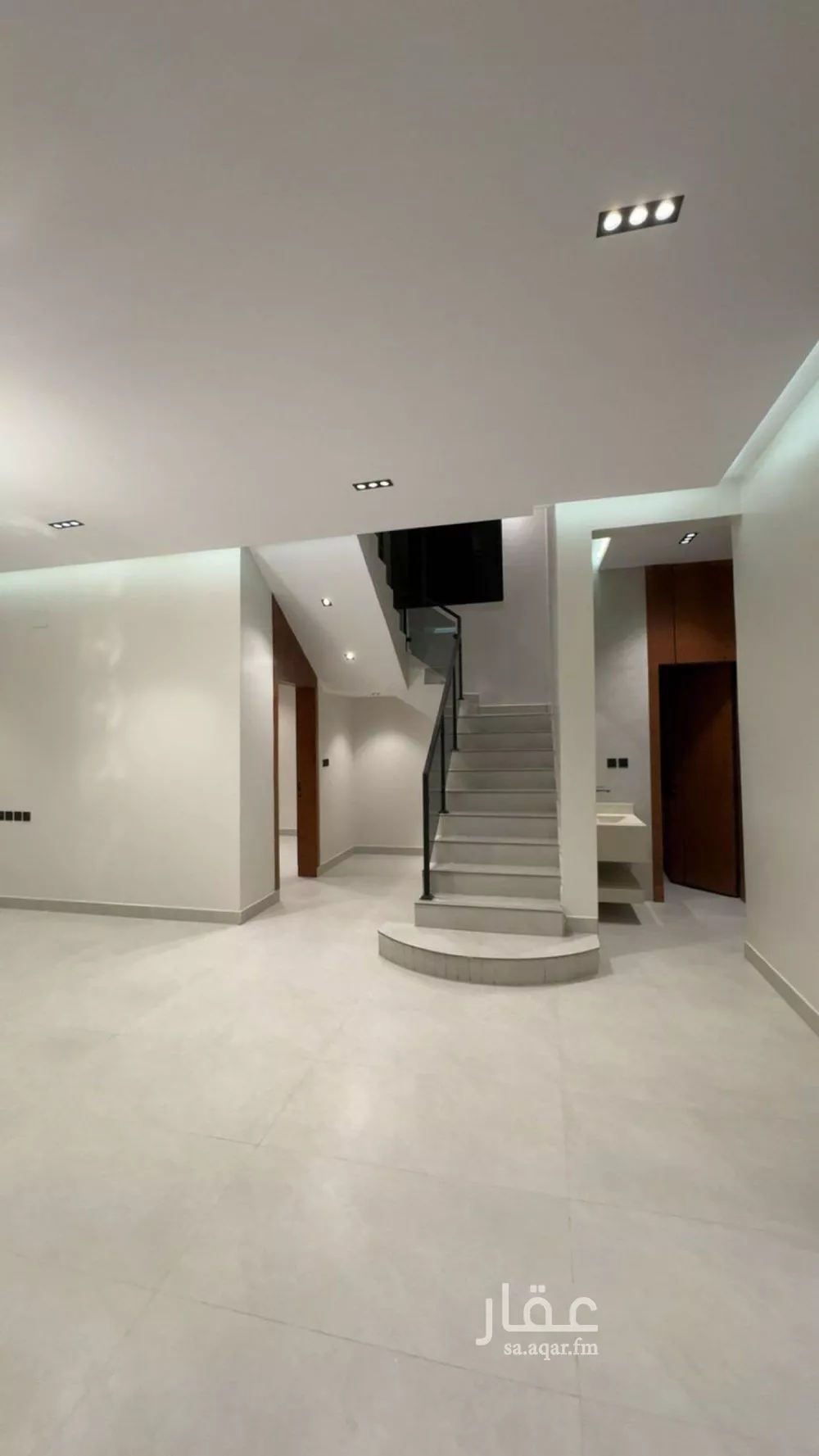 فيلا 4 غرف في الرمال 4